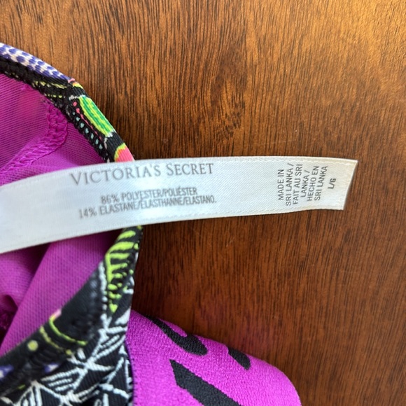 Victoria’s Secret sports bra - Picture 3 of 3